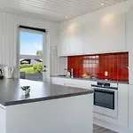 3 Bedroom Awesome In *