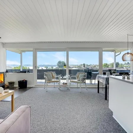 3 Bedroom Awesome In * Hejls