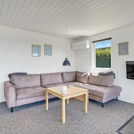 3 Bedroom Awesome In *