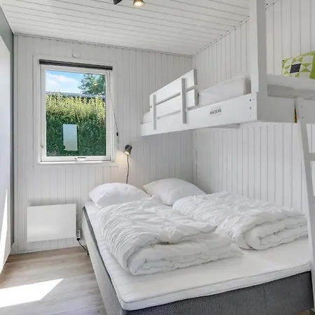 3 Bedroom Awesome In * Hejls