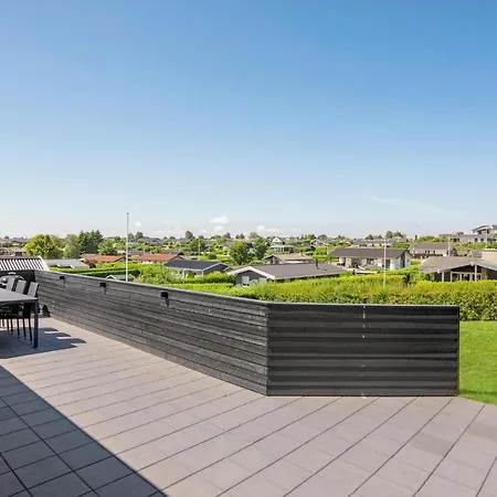 3 Bedroom Awesome In