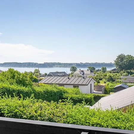 3 Bedroom Awesome In Σπίτι διακοπών Hejls