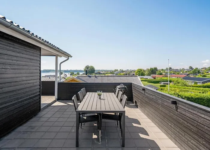 Holiday home 3 Bedroom Awesome In