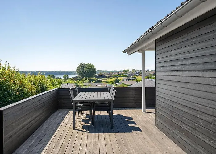 Holiday home 3 Bedroom Awesome In