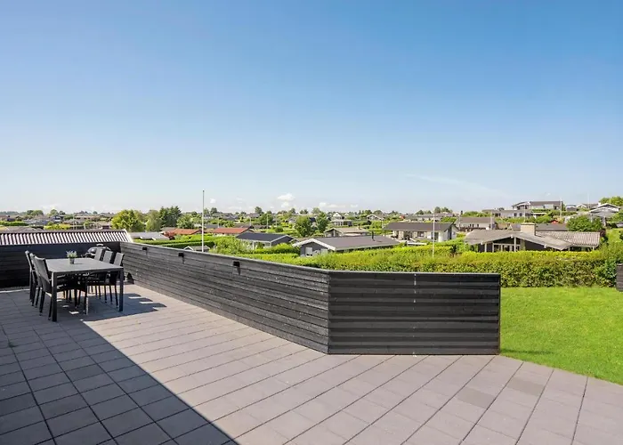 3 Bedroom Awesome In