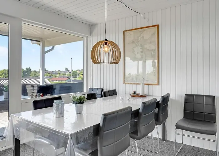 Holiday home 3 Bedroom Awesome In *